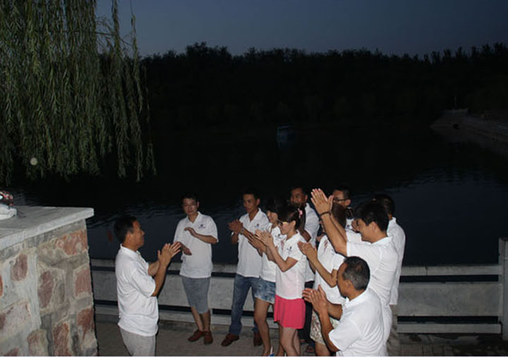 陸臺全體員工去少林寺、白云山旅游